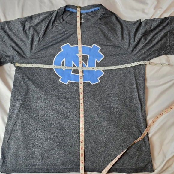 Champion University Of NC Gray T-Shirt Blue Logo Mens Size XL - Picture 5 of 5
